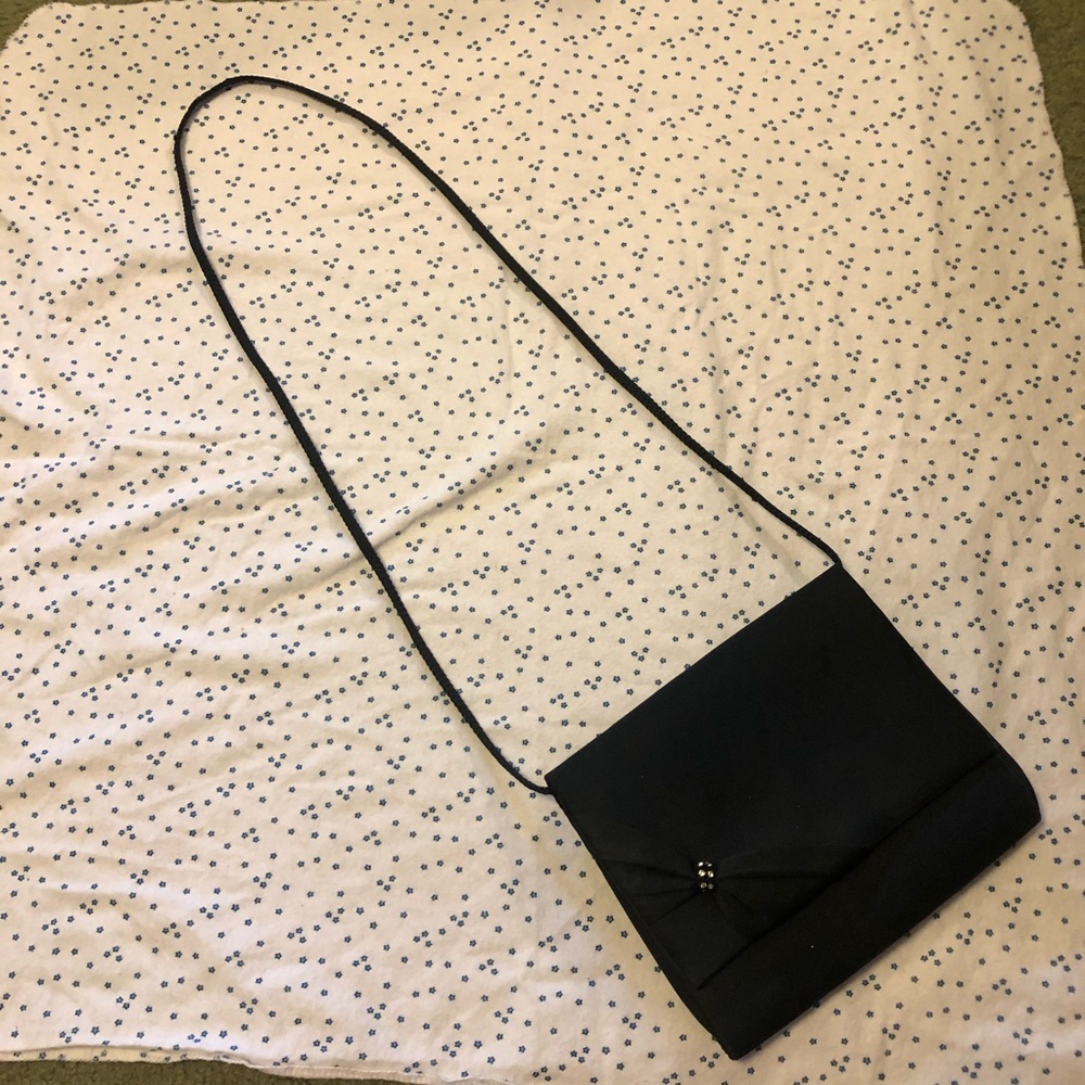 La Regale Black Crossbody Purse